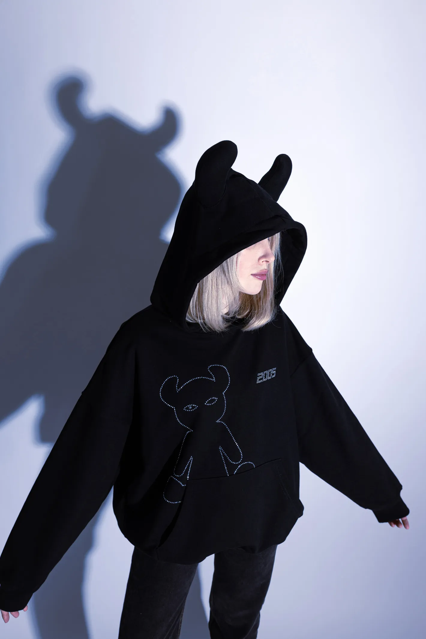 Bluzy Z Kapturem-2005 Bluza Z Kapturem Studded Horned Lucy Hoodie