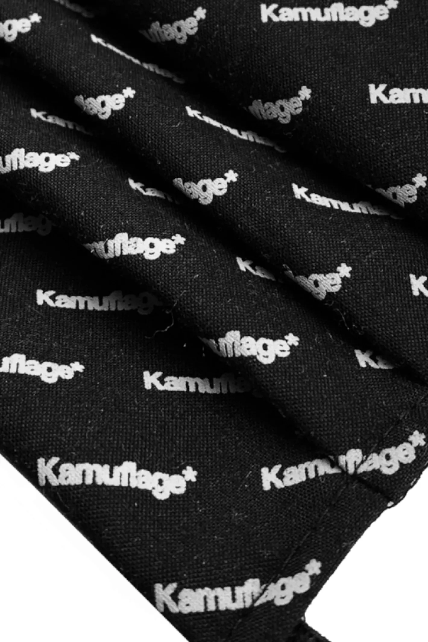 Inne-Kamuflage Maska Too Many Logos